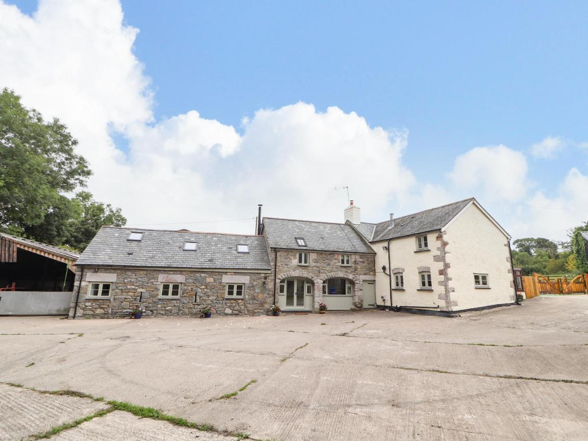 Nant Y Celyn Villa รูธิน ภายนอก รูปภาพ