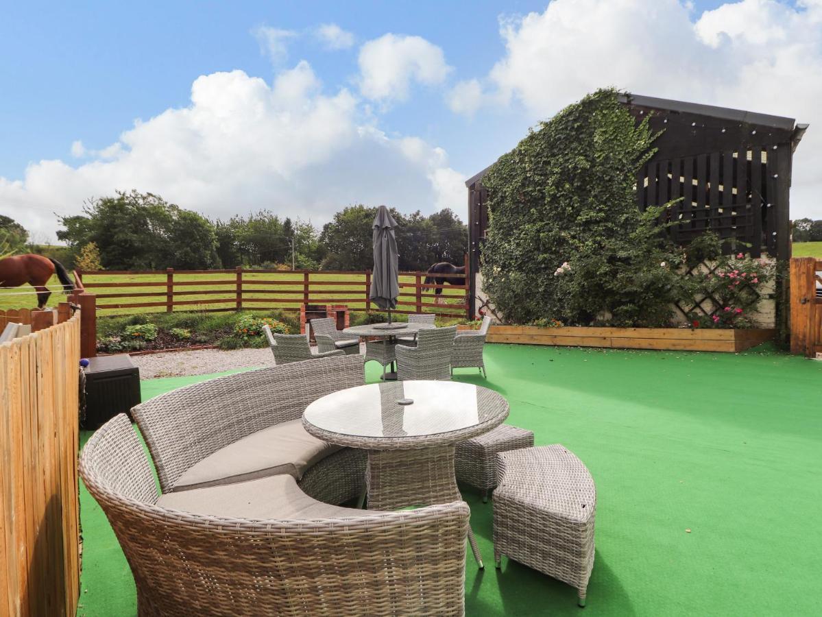Nant Y Celyn Villa รูธิน ภายนอก รูปภาพ